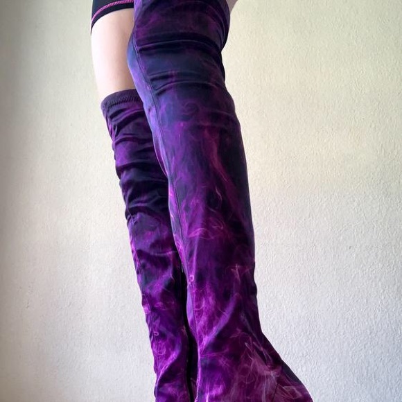 Purple Dolls Kill Boots - Picture 2 of 2